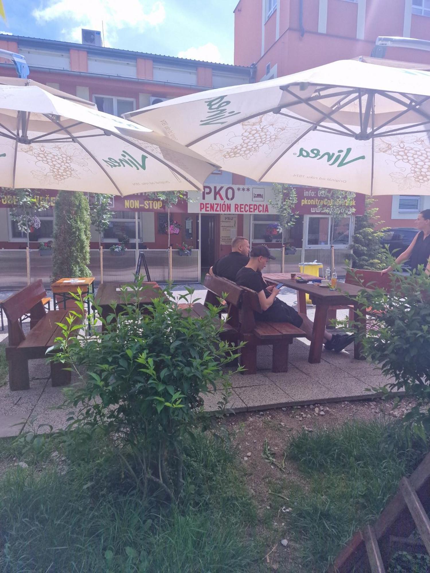 尼特拉pko酒店 外观 照片