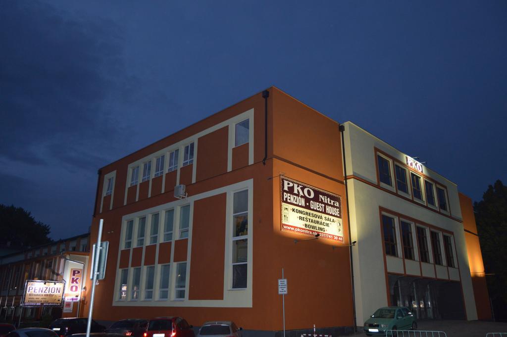 尼特拉pko酒店 外观 照片
